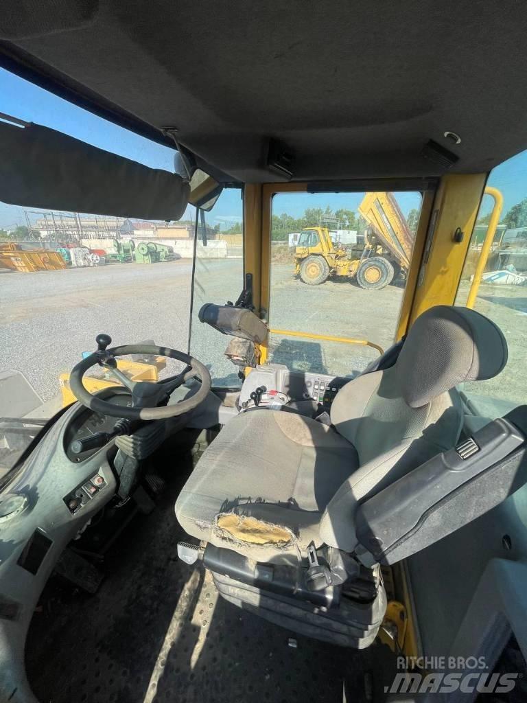 Volvo L 120 E Utovarivači na točkove