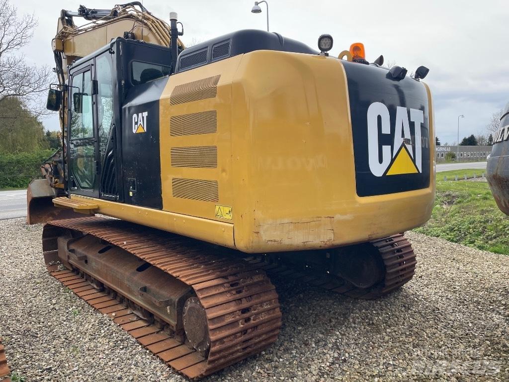 CAT 323FL Bageri guseničari