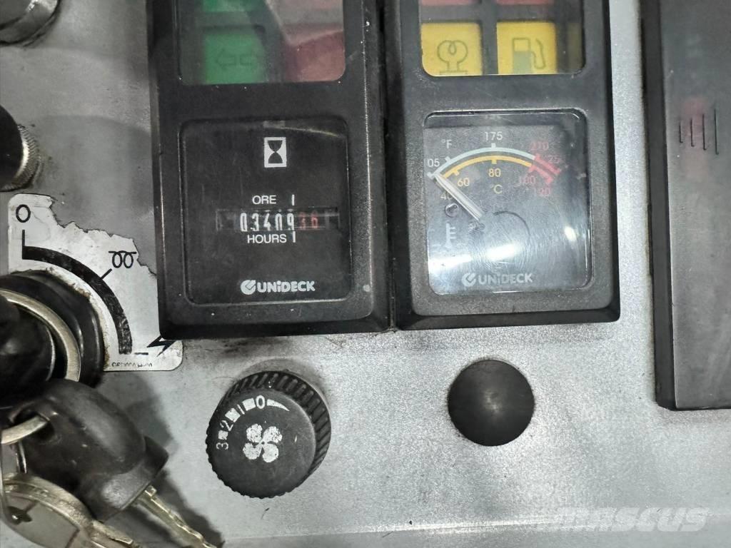 Combilift C3000CB Bočni viljuškari