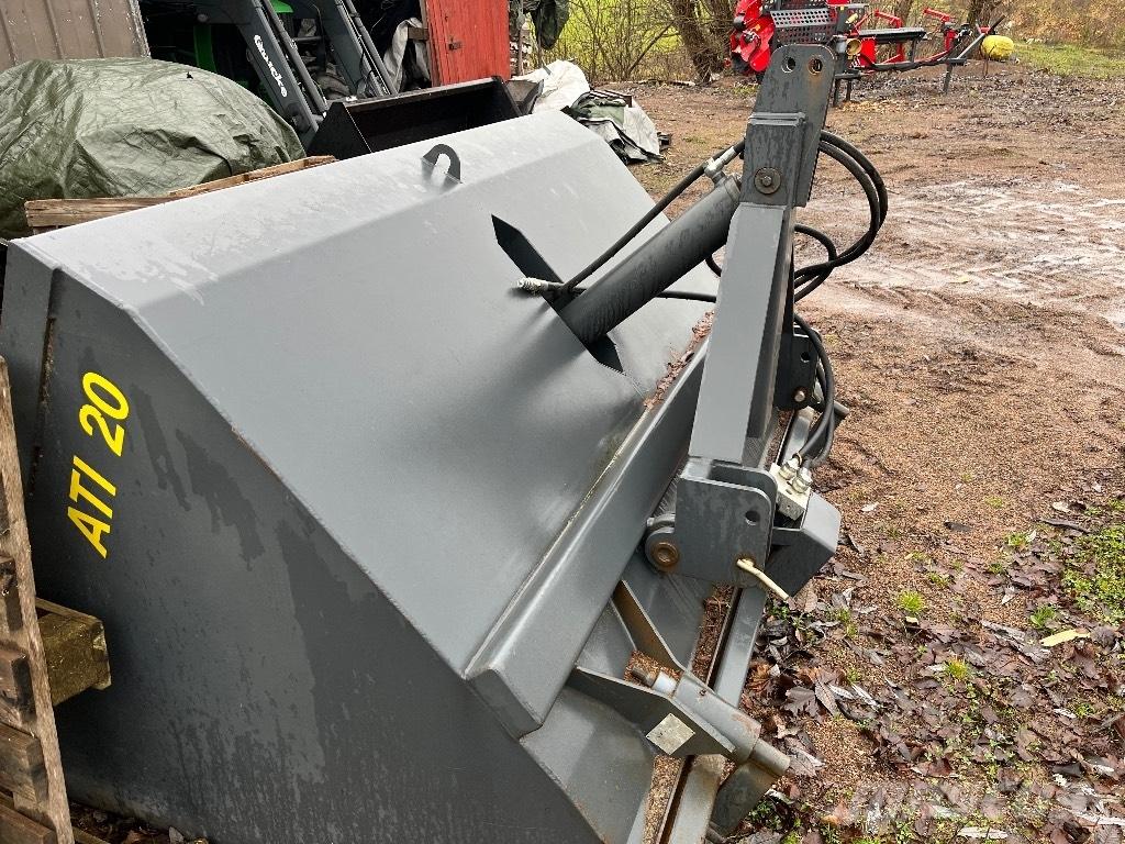 ATI 20 Snežne daske i plugovi