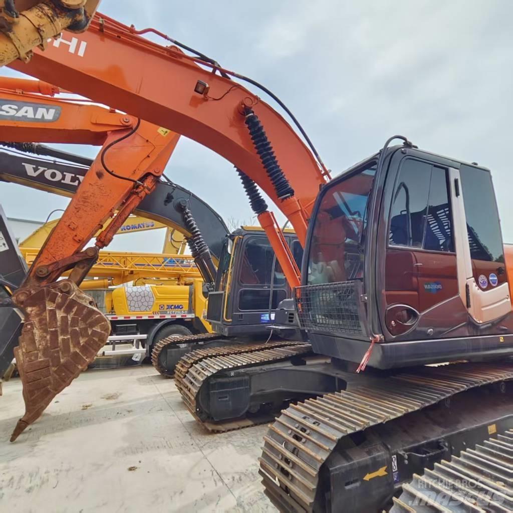 Hitachi ZX 210 Bageri guseničari