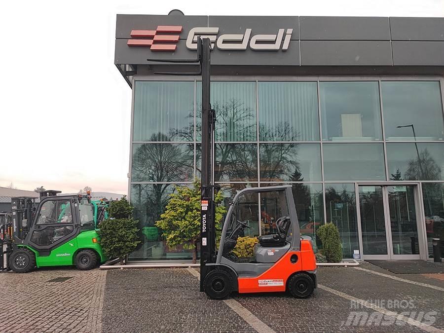 Toyota 02-8FDF15 Dizelski viljuškari