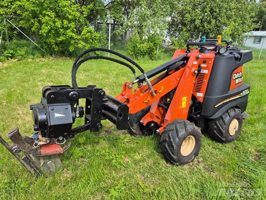 Ditch Witch R300 Rovokopači freze za kanale Trenčeri