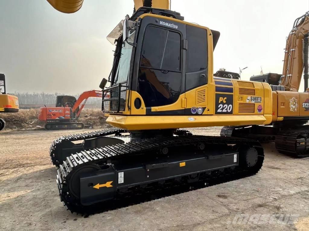 Komatsu 220 Bageri guseničari