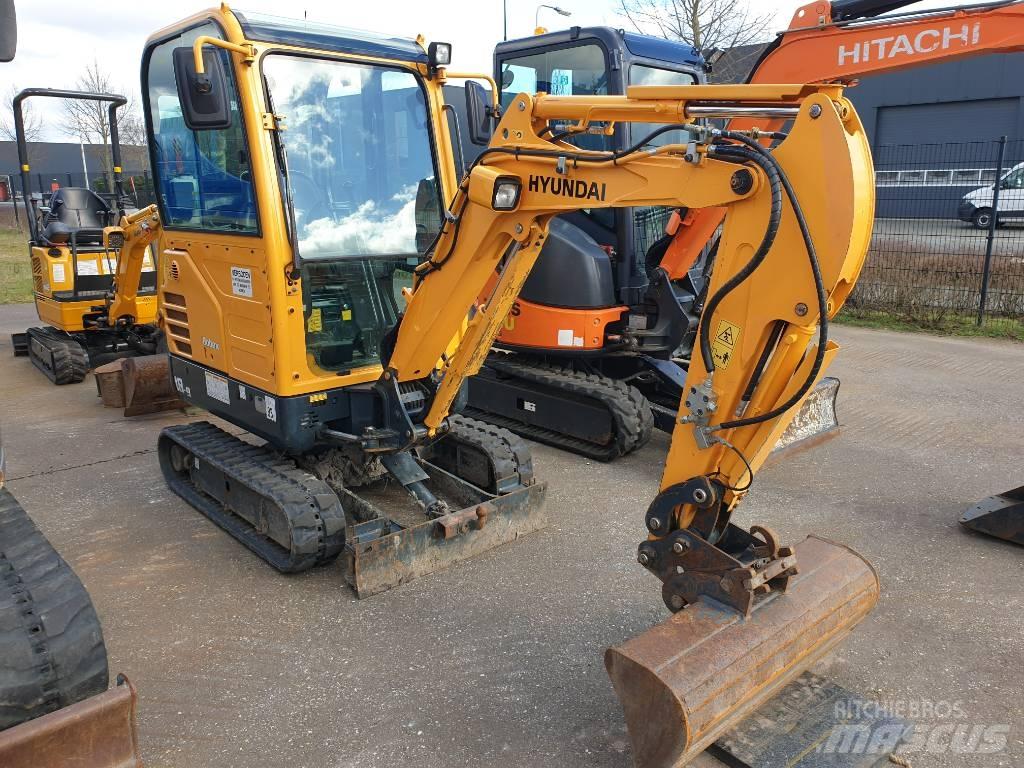 Hyundai R18-9 Mini bageri < 7t