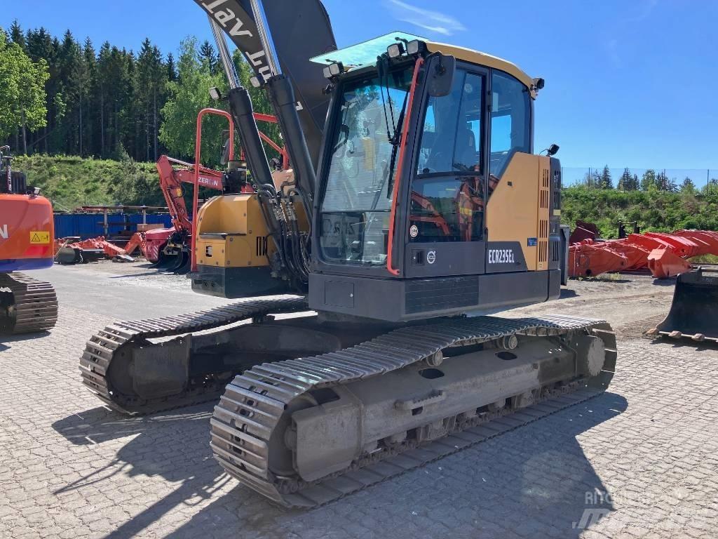 Volvo ECR235EL Bageri guseničari