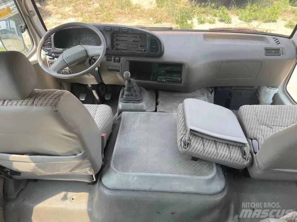 Toyota Coaster Bus Mini autobusi