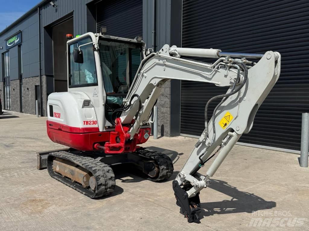 Takeuchi TB 230 Mini bageri < 7t