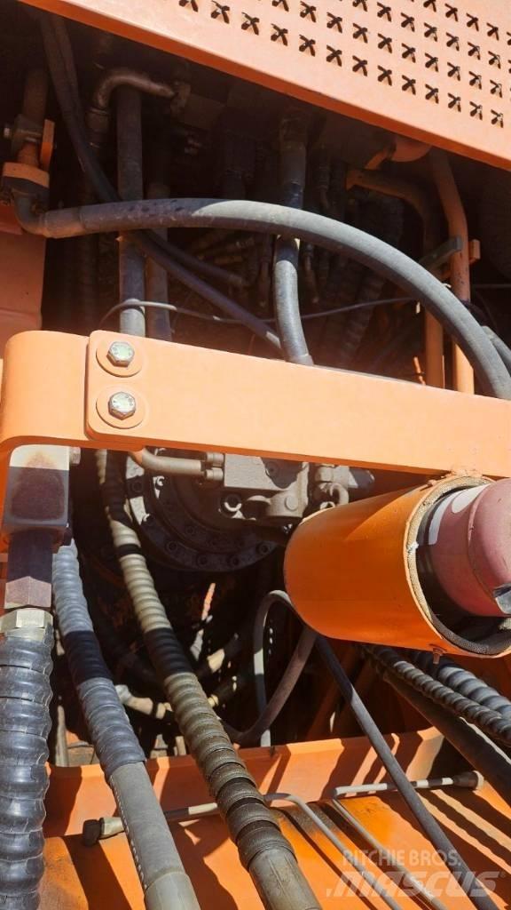 Doosan DX 300 LC Bageri guseničari
