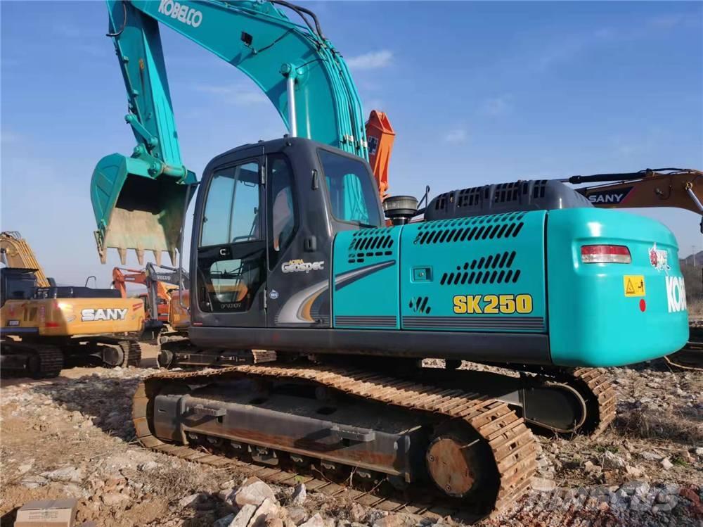 Kobelco SK250-8 Bageri guseničari
