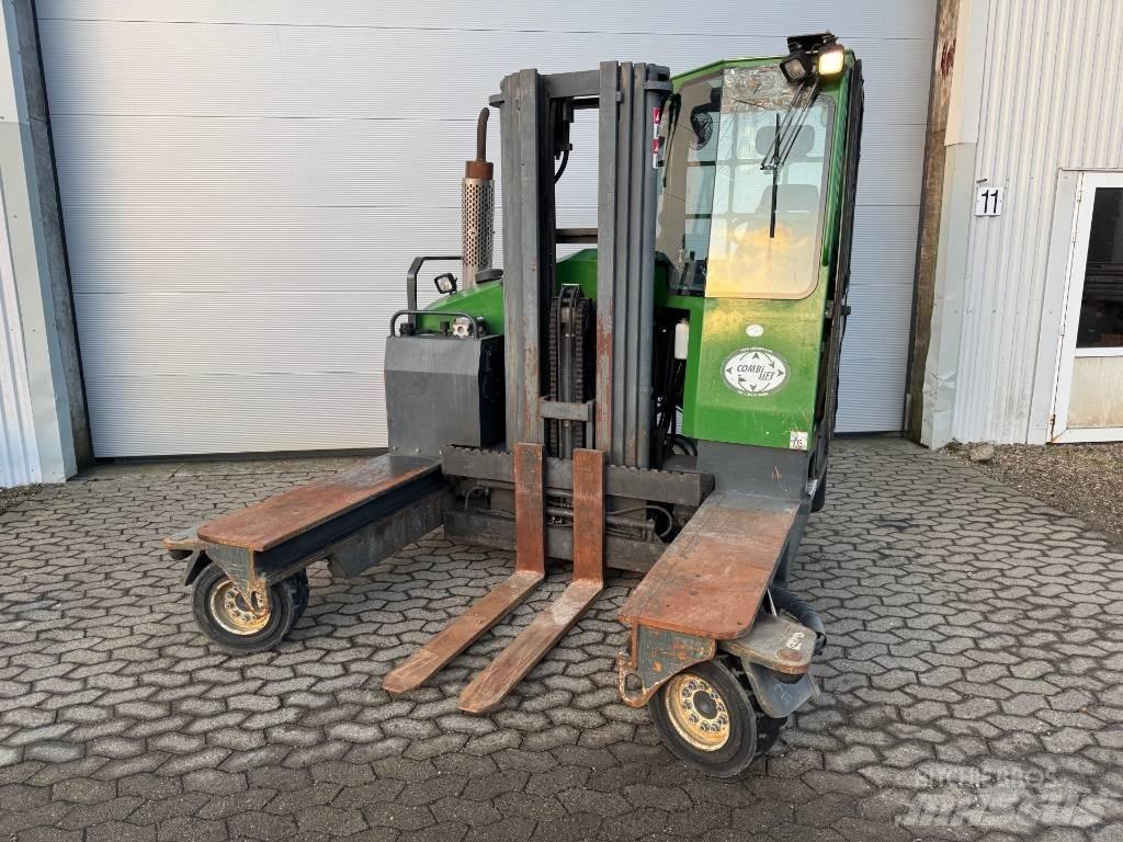 Combilift C 4000 Viljuškari sa 4-stranskim dohvatom