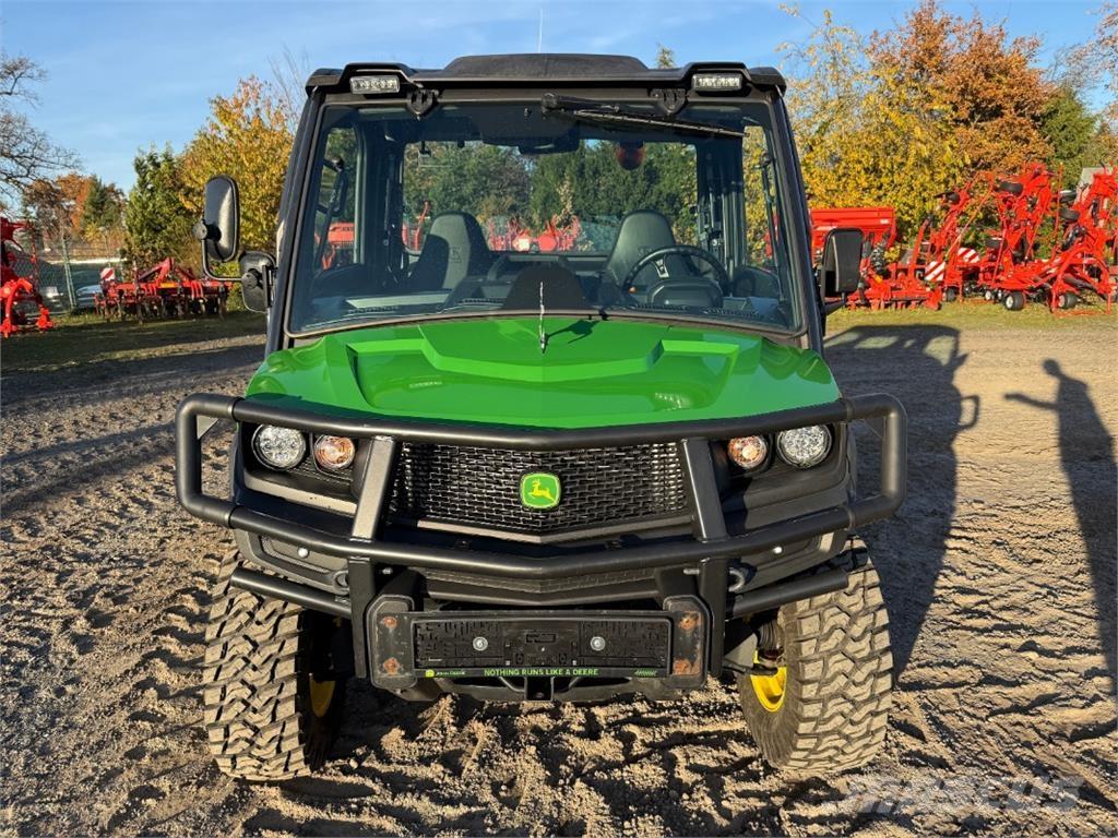 John Deere 835M Ostale poljoprivredne mašine