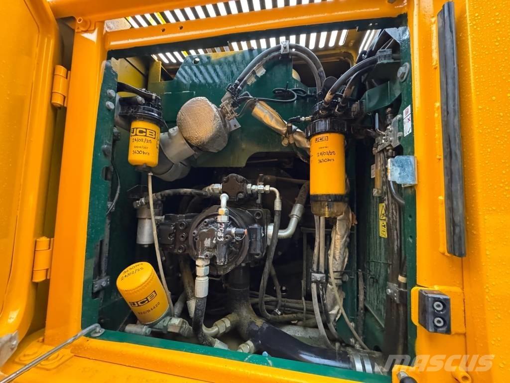 JCB 220X LC Bageri guseničari