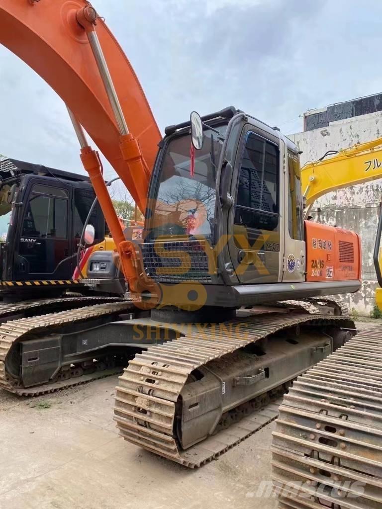 Hitachi ZX 240-3 Bageri guseničari