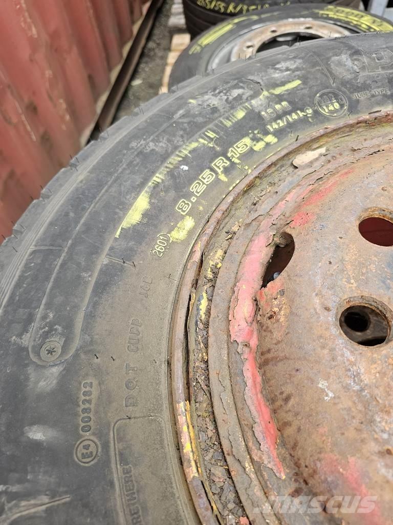 Pirelli 825X15 Ostale kargo komponente