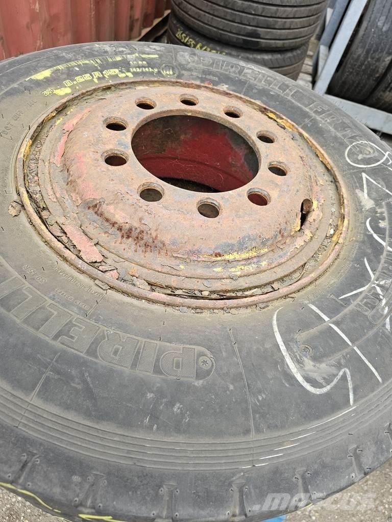 Pirelli 825X15 Ostale kargo komponente
