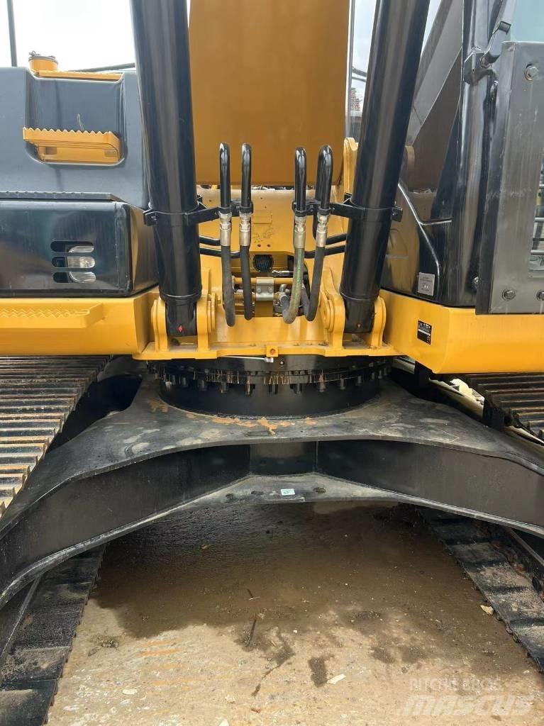 CAT 320 Bageri guseničari