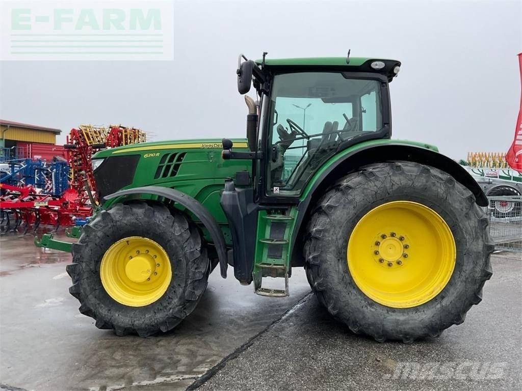 John Deere 6210R Traktori