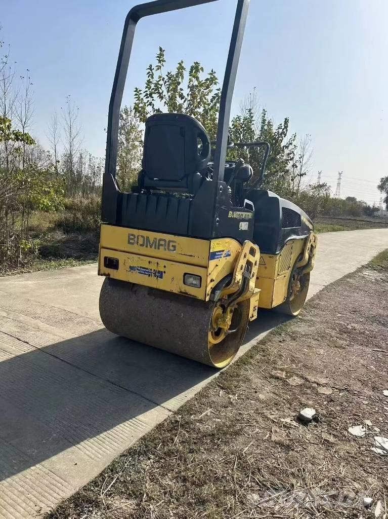 Bomag BW 100 AD Valjci sa duplim bubnjem