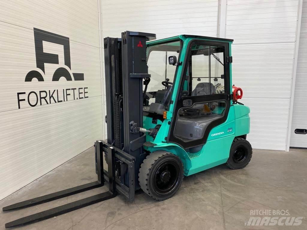 Mitsubishi FG30N Plinski viljuškari