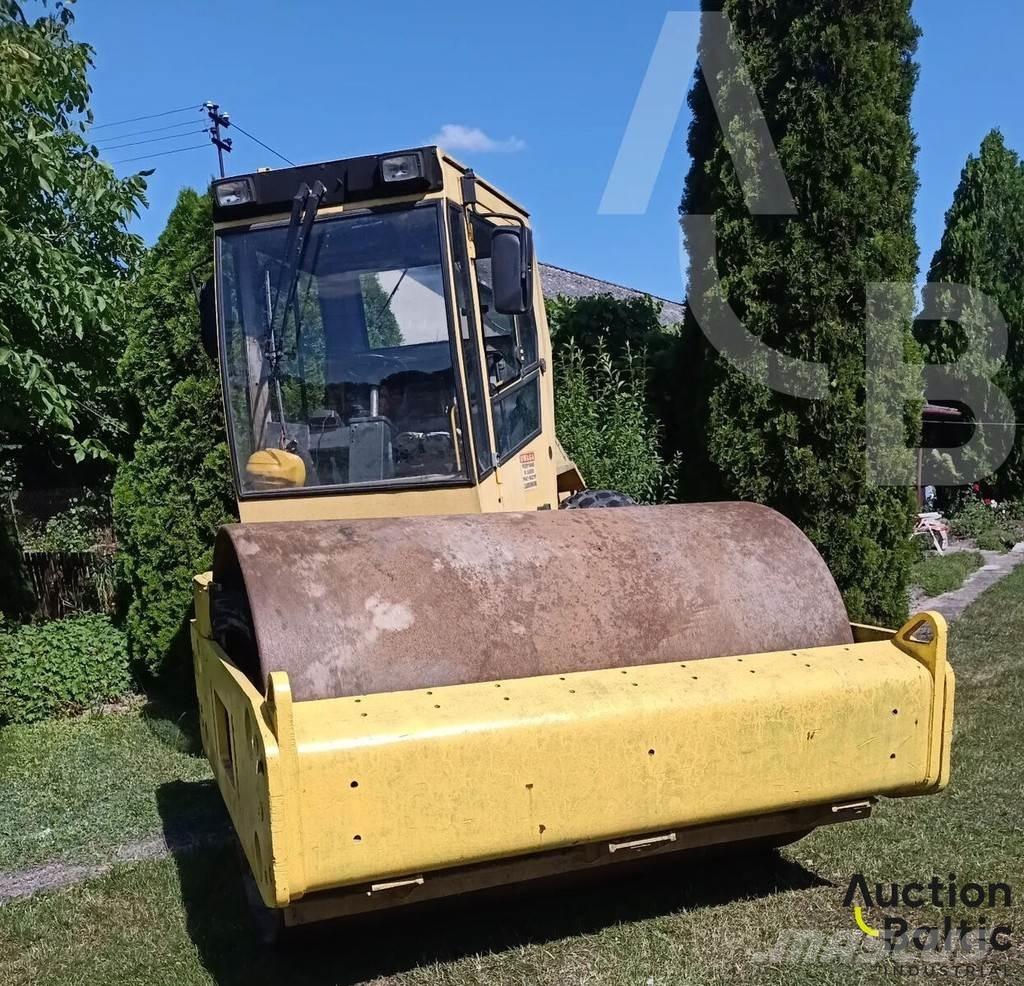 Bomag BW 211 D Valjci sa jednim bubnjem