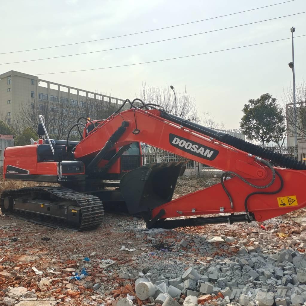 Doosan DX225LC-9C Bageri guseničari