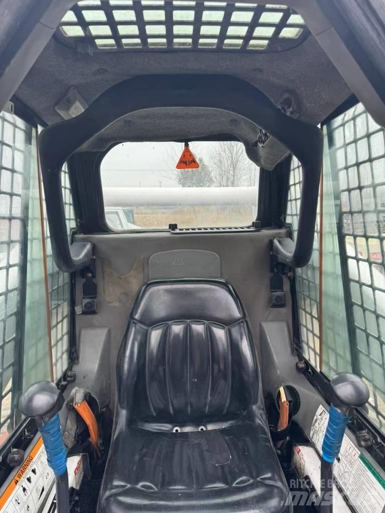 Bobcat S 300 Skid steer mini utovarivači