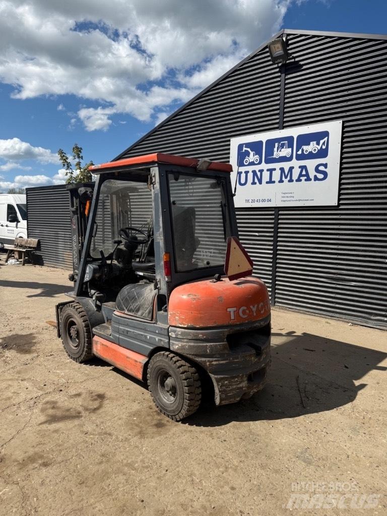 Toyota FD 25 Dizelski viljuškari
