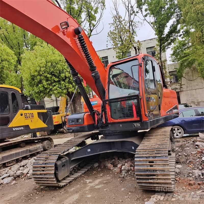 Doosan 225 LC Bageri guseničari