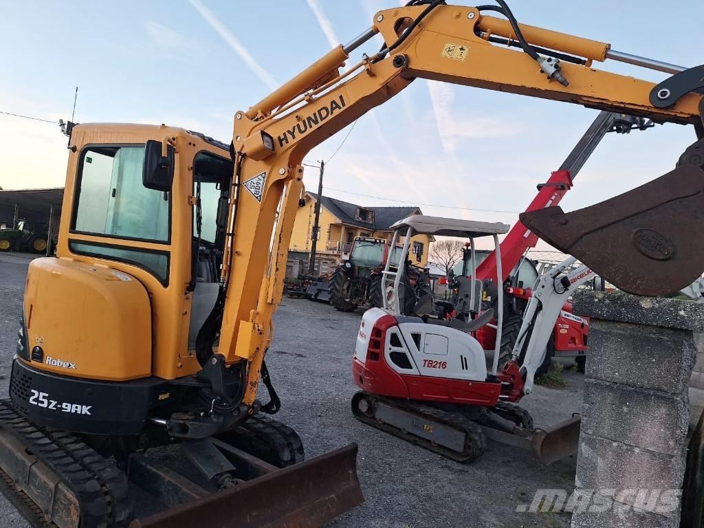 Hyundai 25 Z-9 AK Mini bageri < 7t
