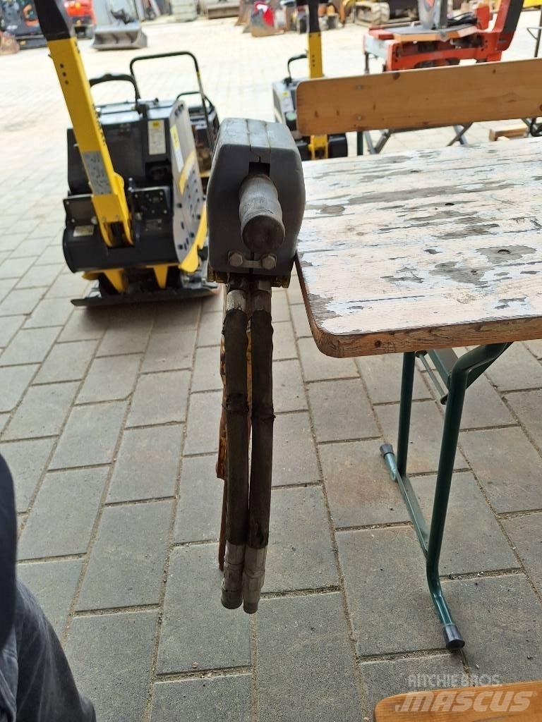 Atlas Copco LH 180 Čekići