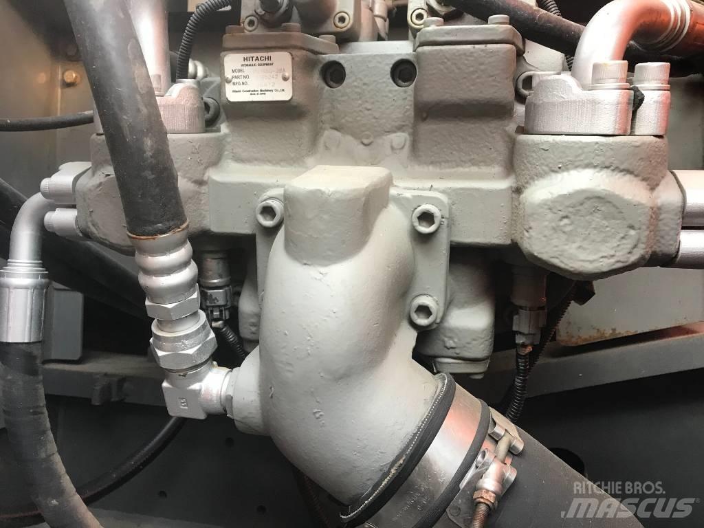 Hitachi ZX 210 Bageri guseničari