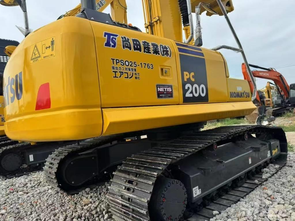 Komatsu 200-8 Bageri guseničari