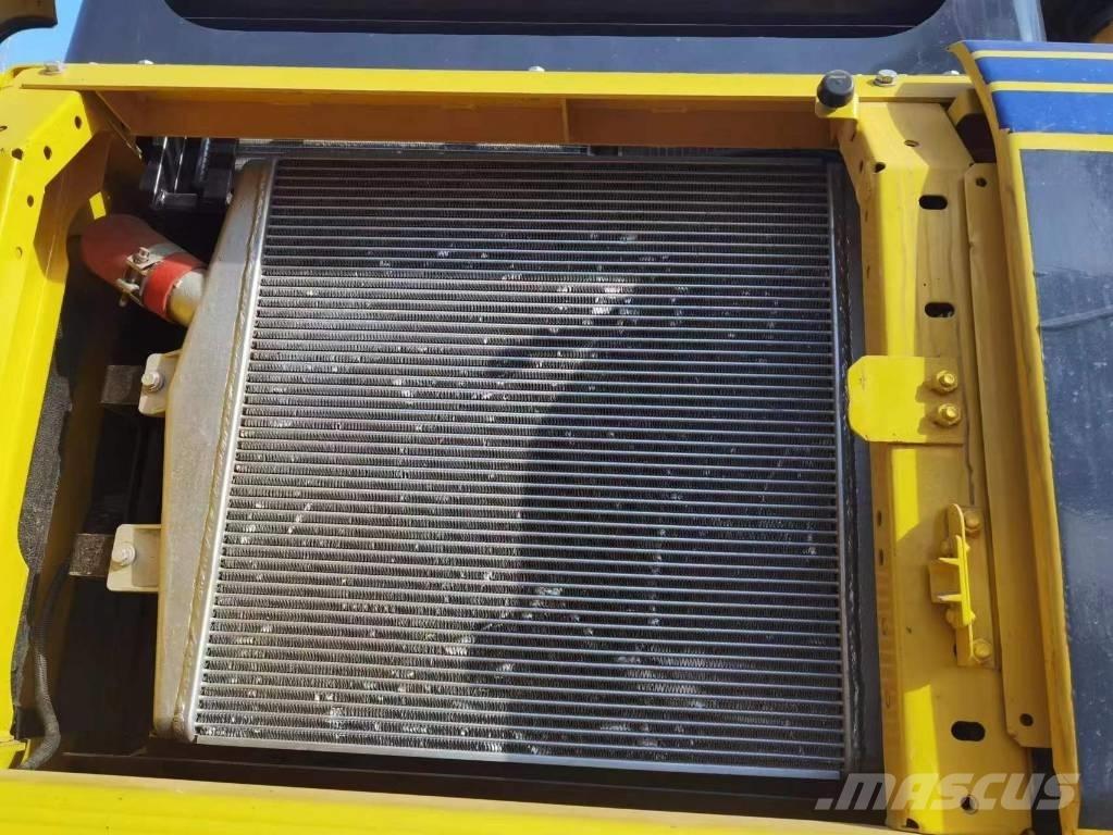 Komatsu PC 450-8 Bageri guseničari
