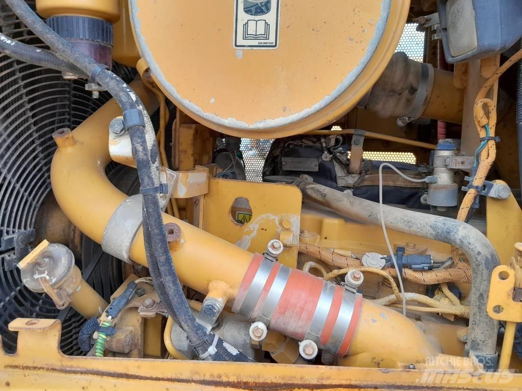 CAT D 6 R III Buldožeri guseničari