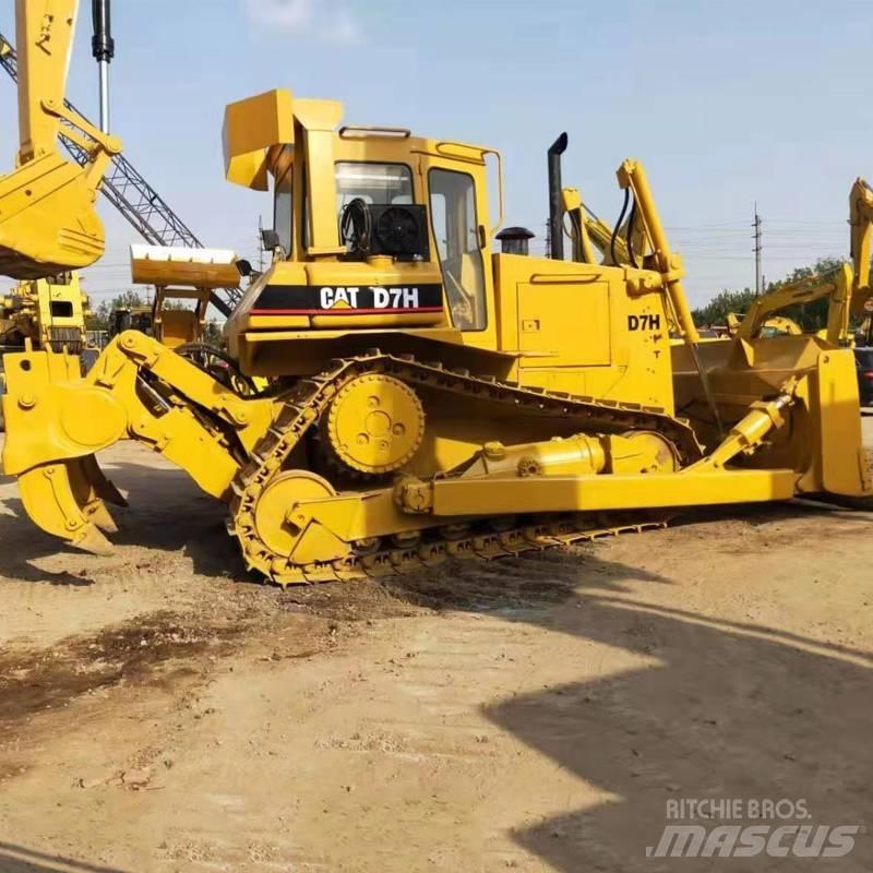 CAT D7H Buldožeri guseničari