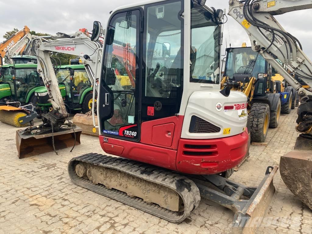 Takeuchi TB 240 Mini bageri < 7t