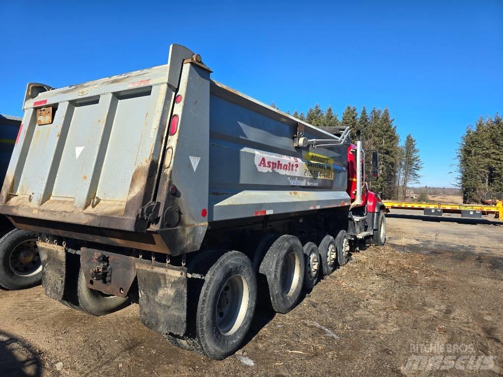 Freightliner SD 114 Kiperi kamioni