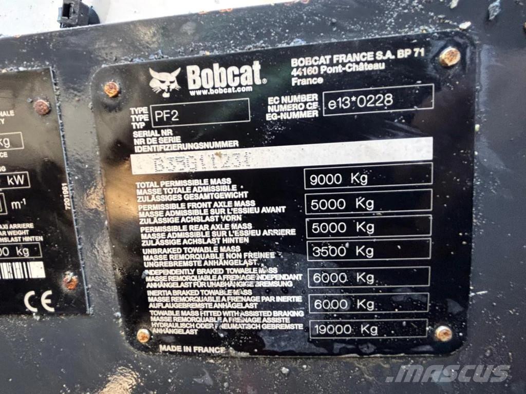 Bobcat TL470 Poljoprivredni teleskopski utovarivači