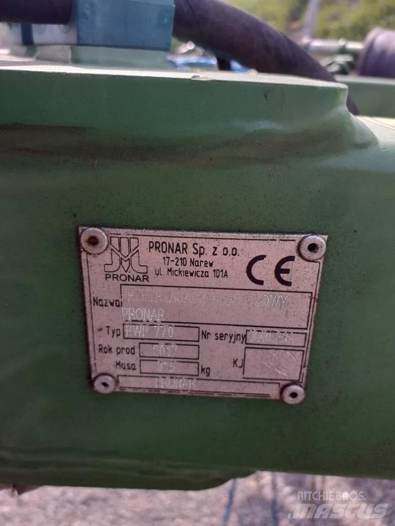 Pronar PWP 770 Okretači i sakupljači sena