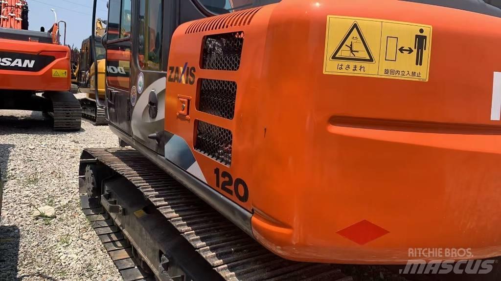 Hitachi zaxis120 Bageri guseničari