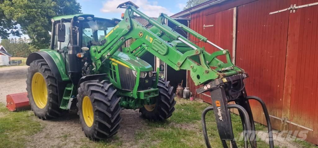 John Deere 6120 M Traktori