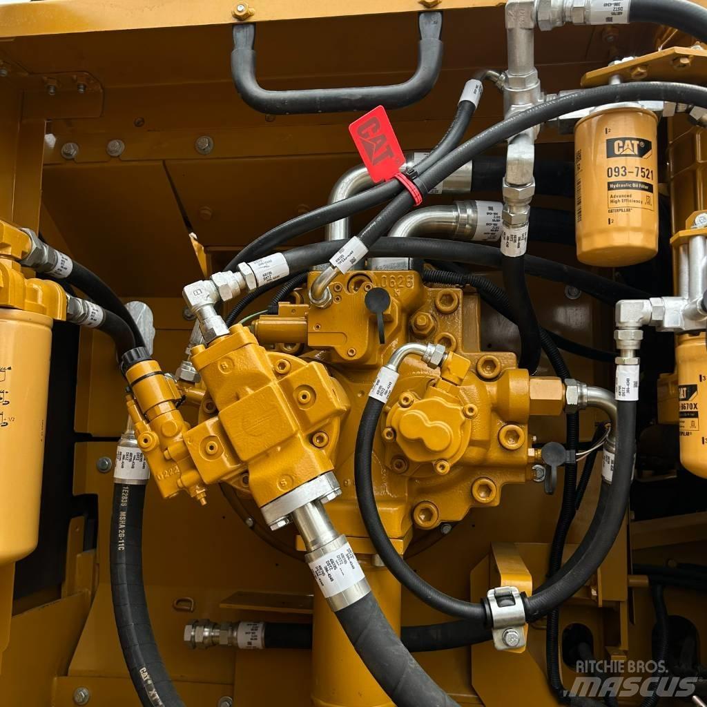 CAT 336D2L Bageri guseničari