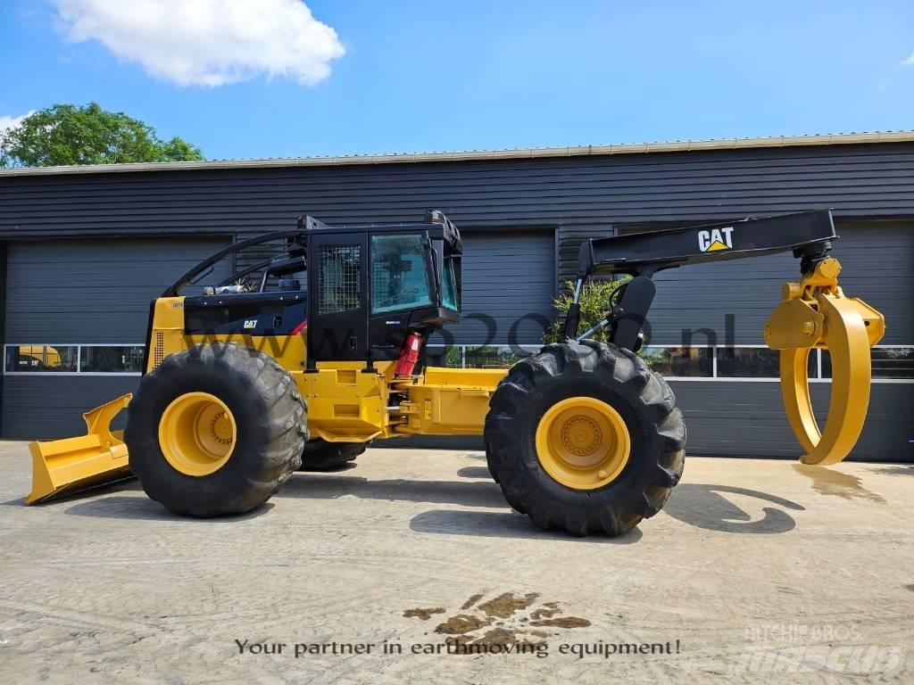 CAT 545 C Skideri