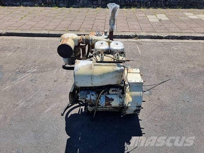  Engines F2L912 Ostale kargo komponente