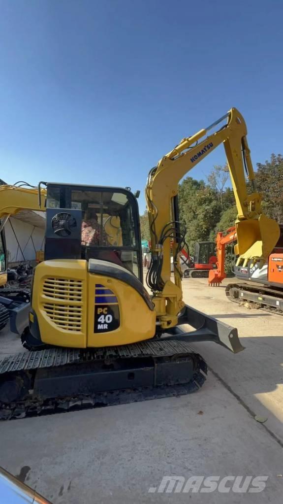 Komatsu PC 40 MR Mini bageri < 7t