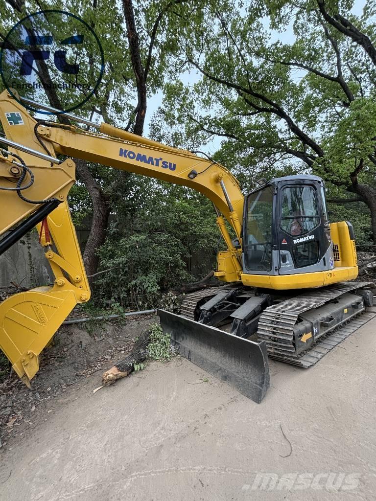 Komatsu 128 Bageri guseničari