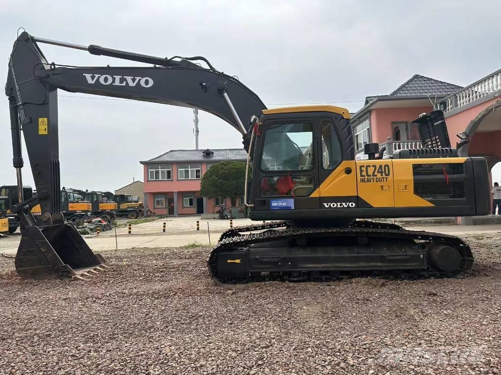 Volvo EC 240 Bageri guseničari