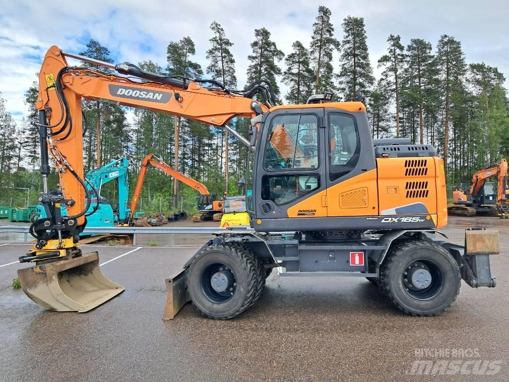 Doosan DX 165 W-5 Bageri točkaši