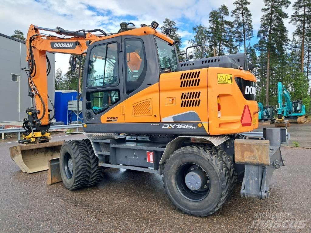 Doosan DX 165 W-5 Bageri točkaši